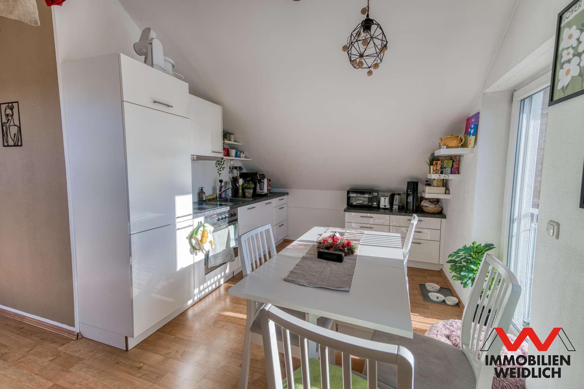 Koch- und Essbereich im Dachgeschoss