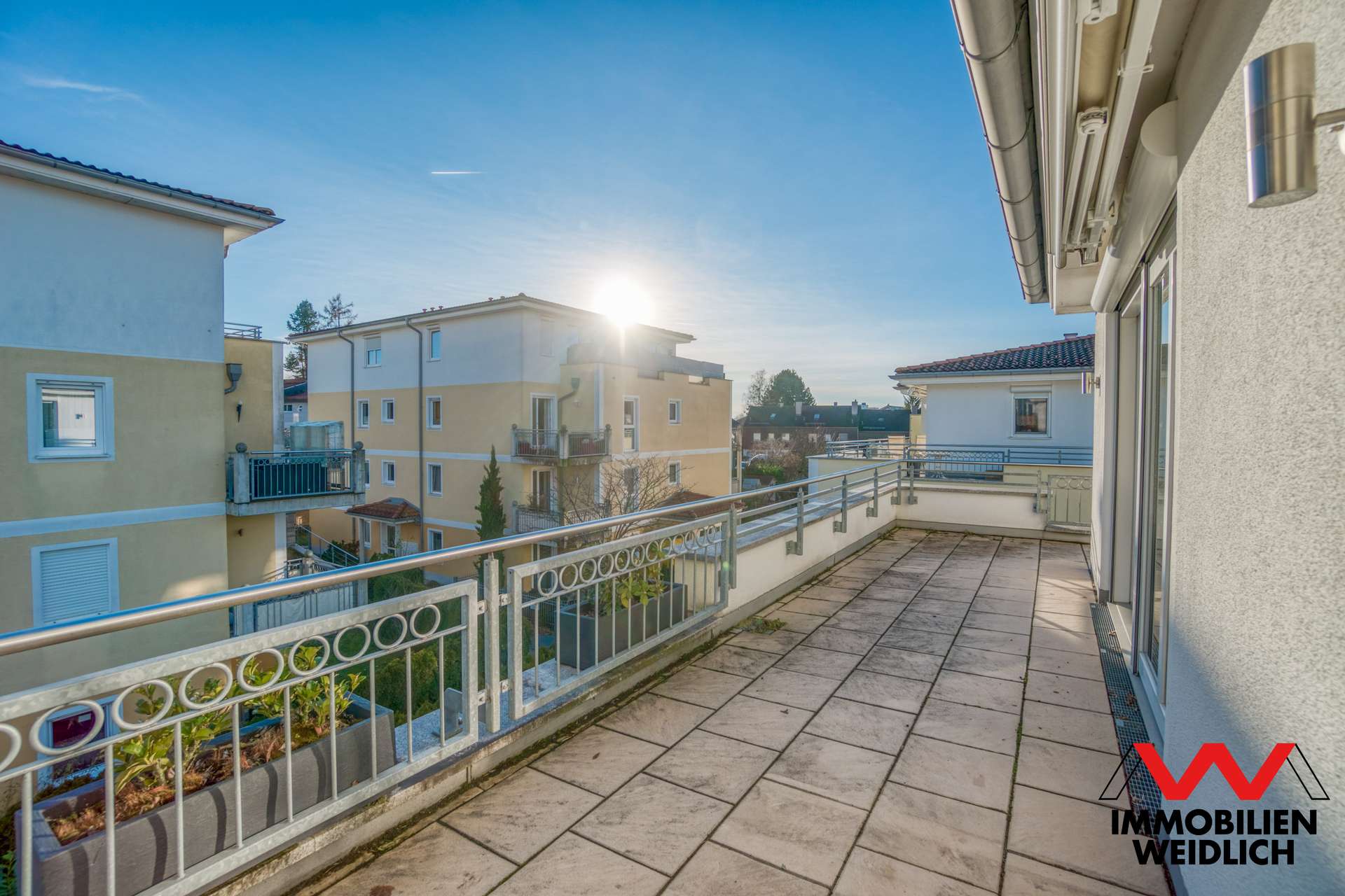 Blick auf die Dachterrasse vom Kinderzimmer