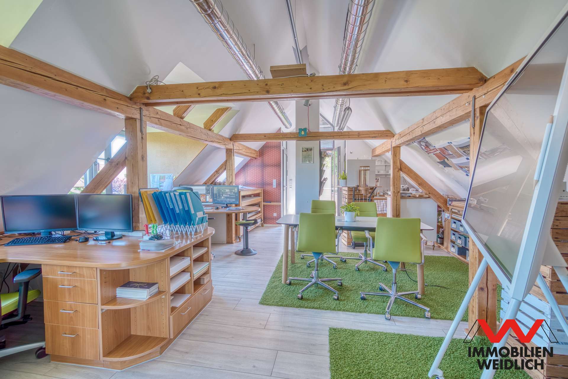 Büro im DG Nebengebäude