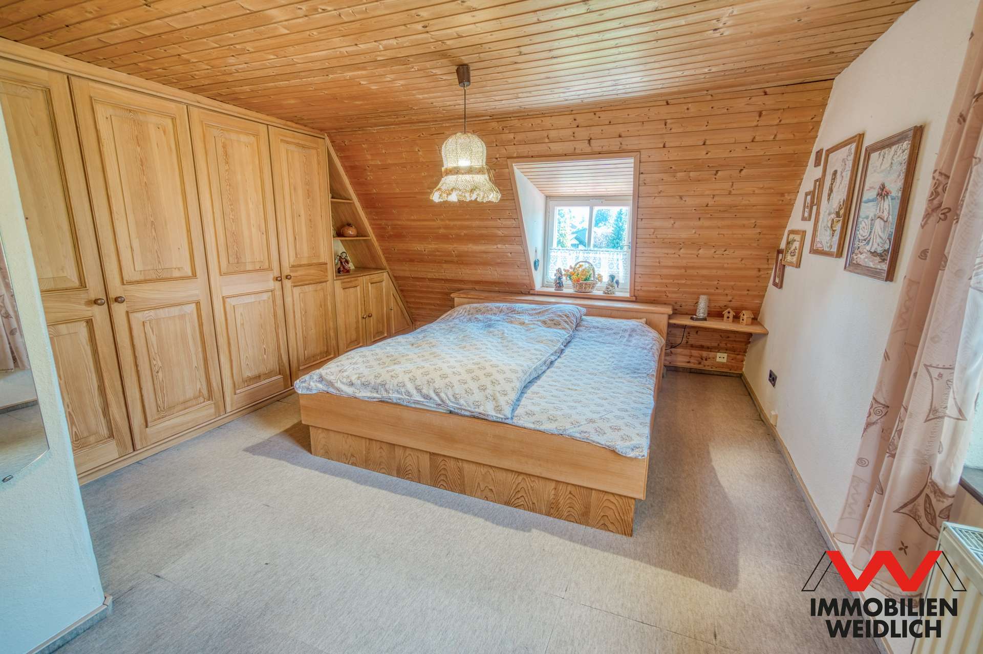 Schlafzimmer im DG