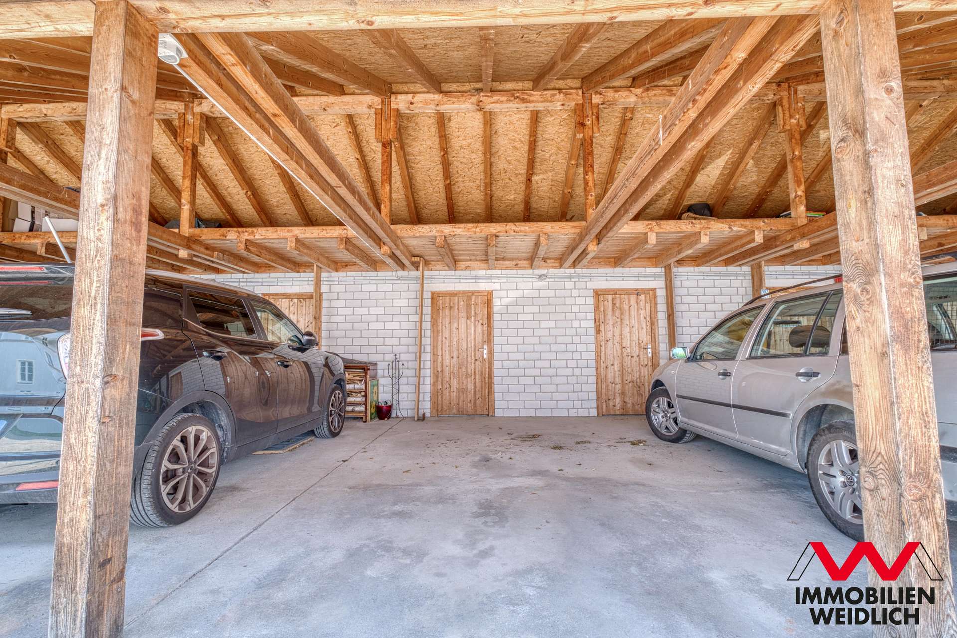 Stellplatz im Carport