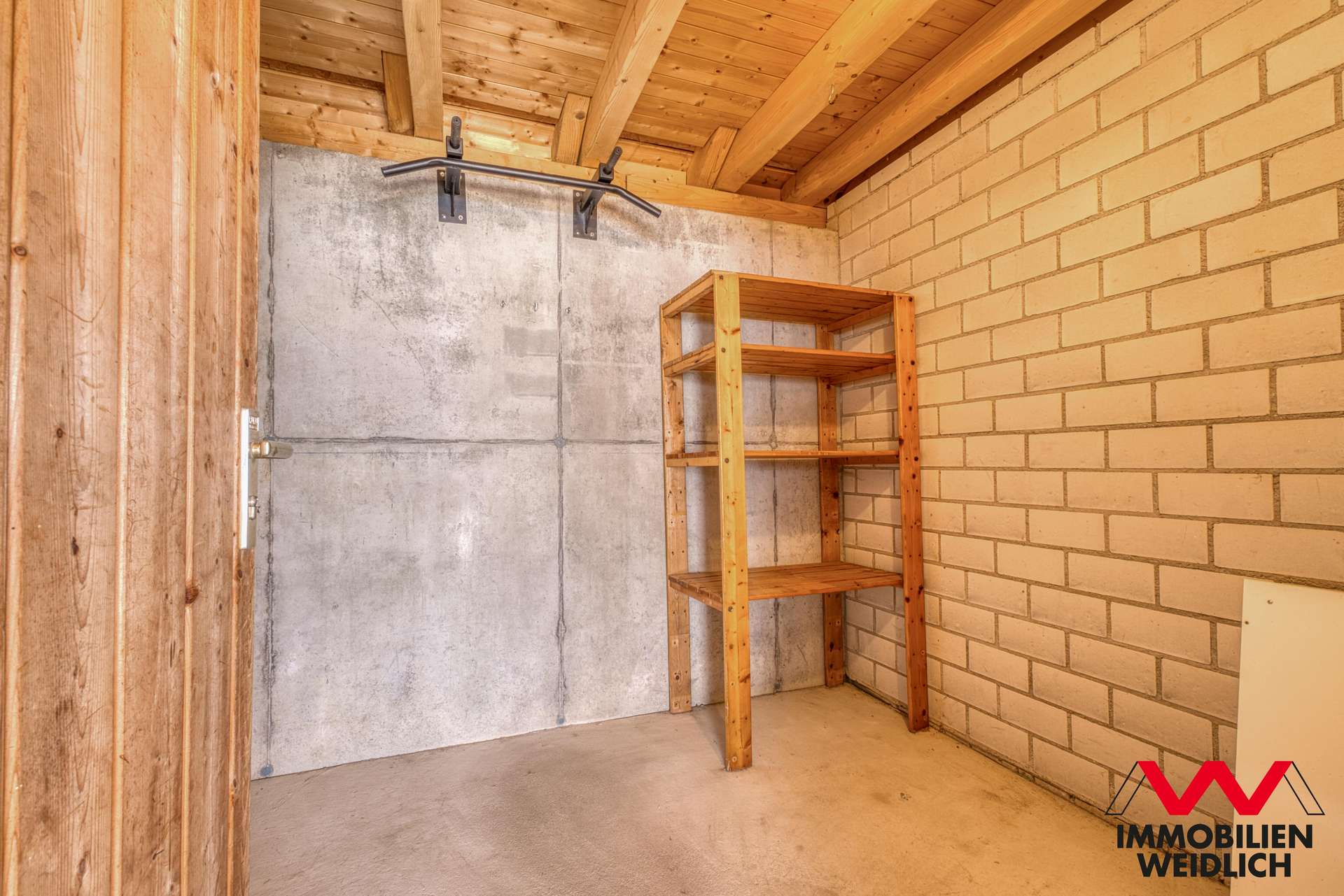 Abstellraum im Carport