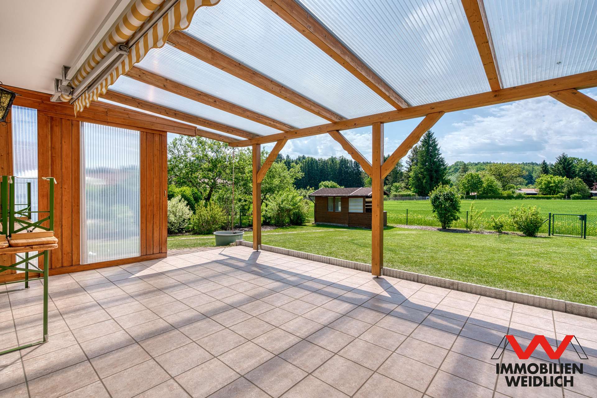 Terrasse Blick in den Garten